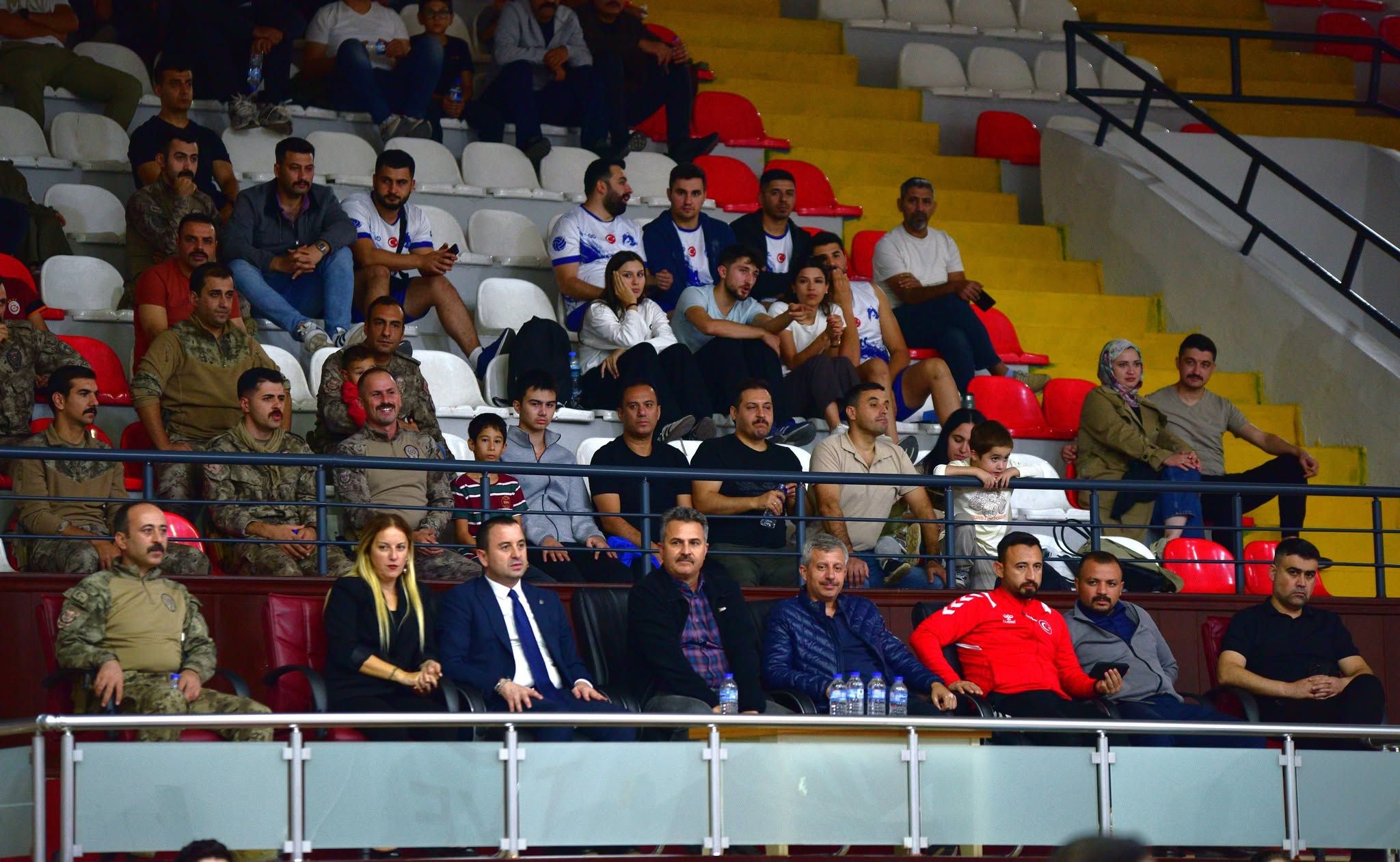 Osmaniye’de Voleybol Şampiyonu Özel Harekât Oldu1