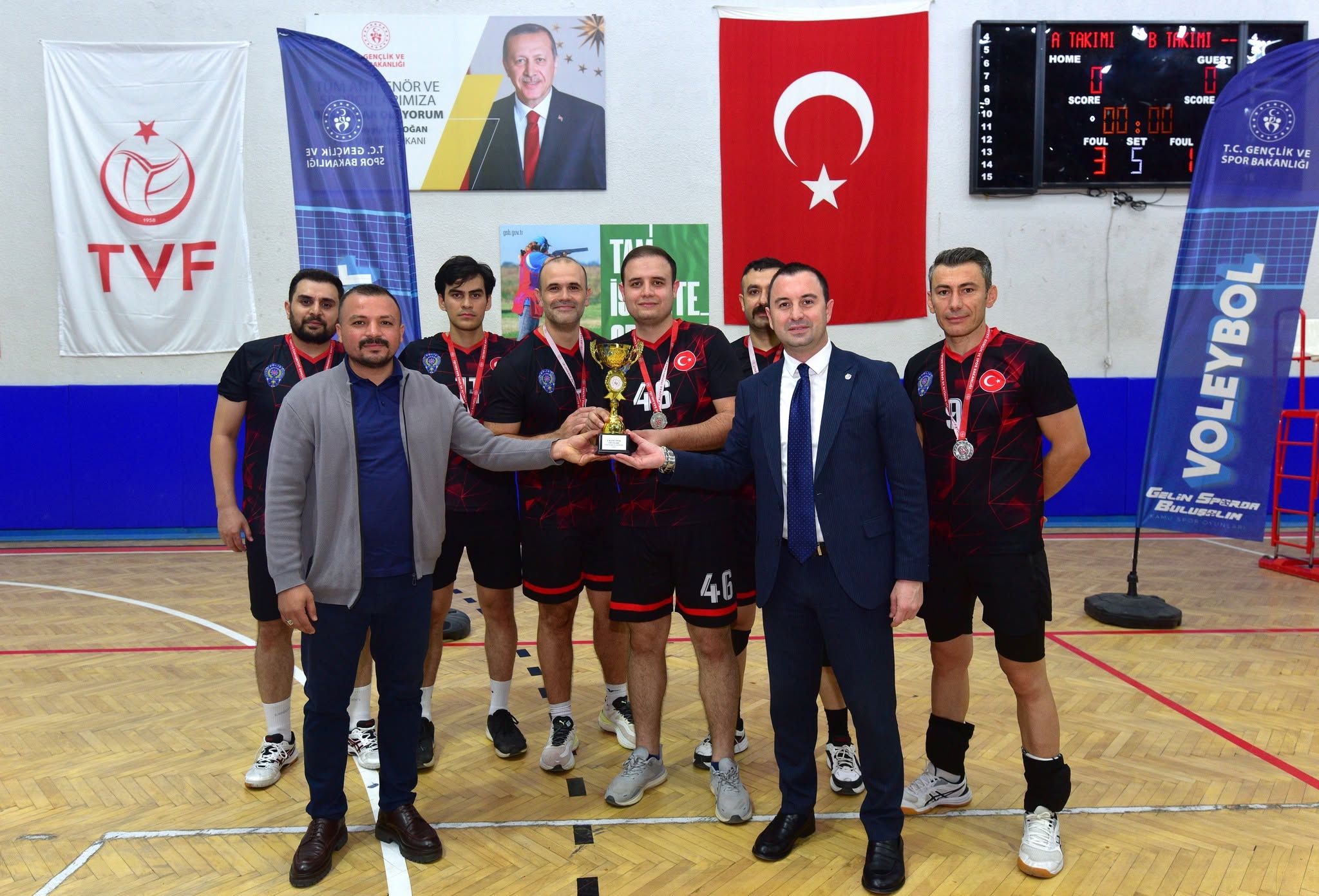 Osmaniye’de Voleybol Şampiyonu Özel Harekât Oldu5
