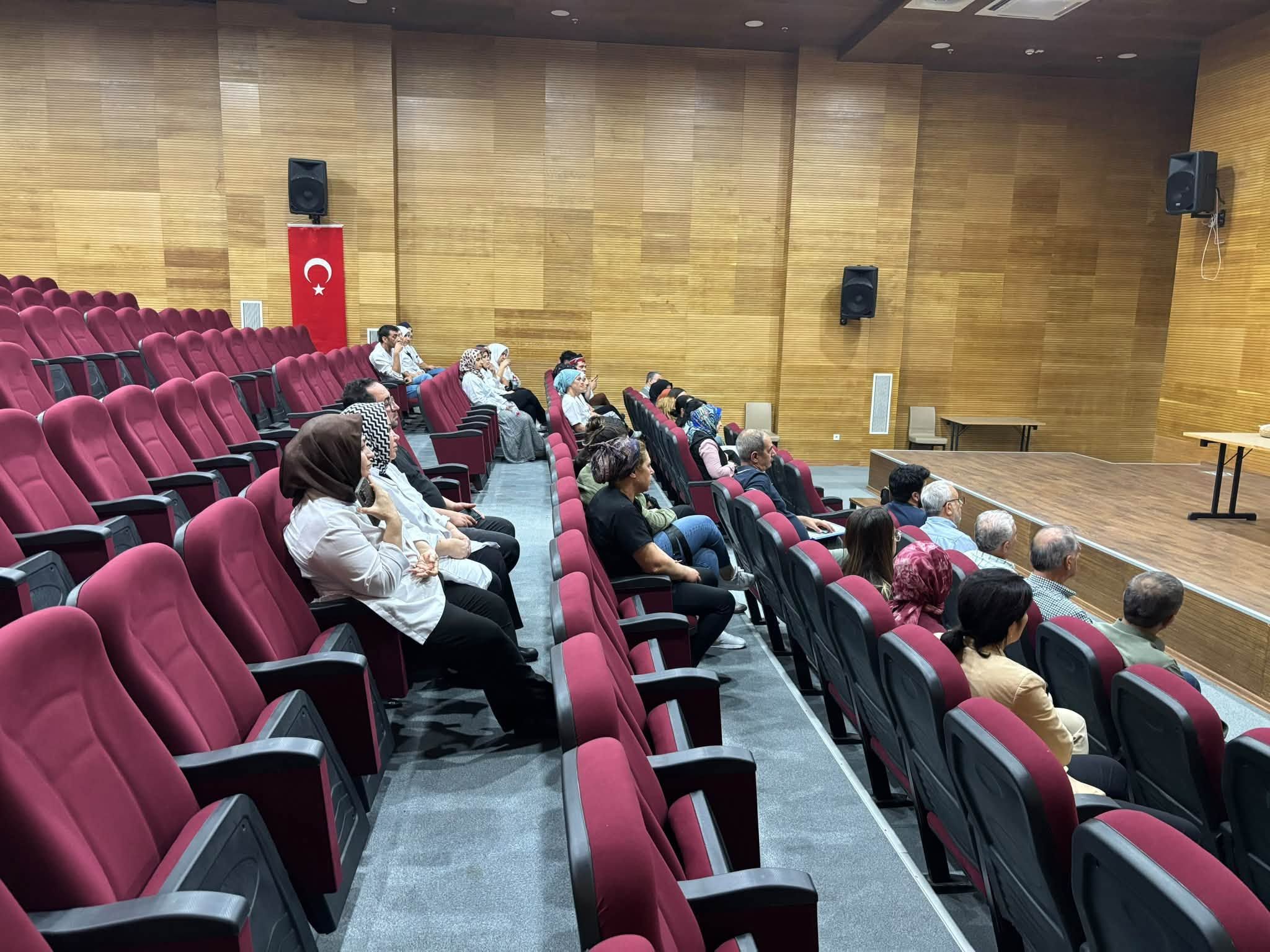 Osmaniye'de Yurt Kantinlerine Beslenme Eğitimi2