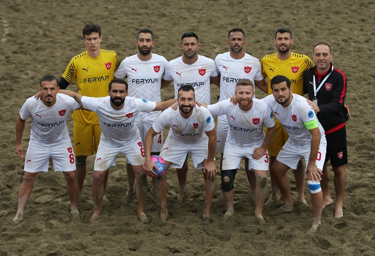 Plaj Futbolu Dünya Kulüpler Şampiyonası, Alanya'da devam ediyor