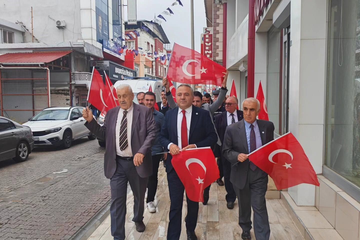 Serat Kılıç'tan Cumhuriyet Bayramı Mesajı4