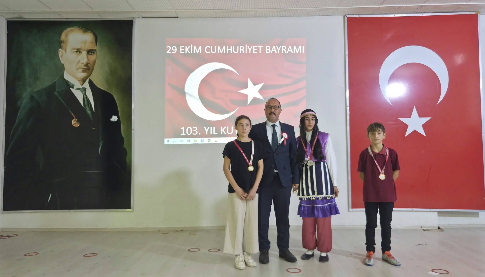 Sumbas’ta Cumhuriyet’in 103. Yılı Coşkuyla Kutlandı (1)