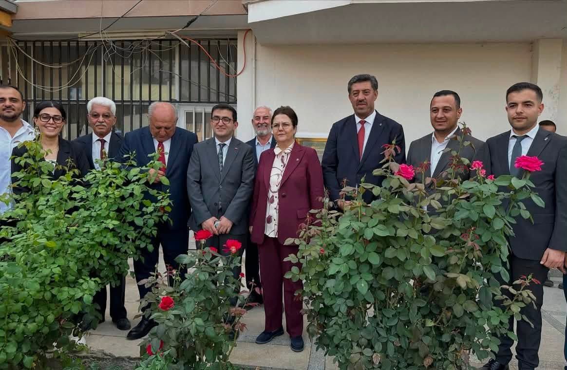 Sumbas'ta Derya Yanık'tan Başkan Demiroğlu'na Ziyaret1