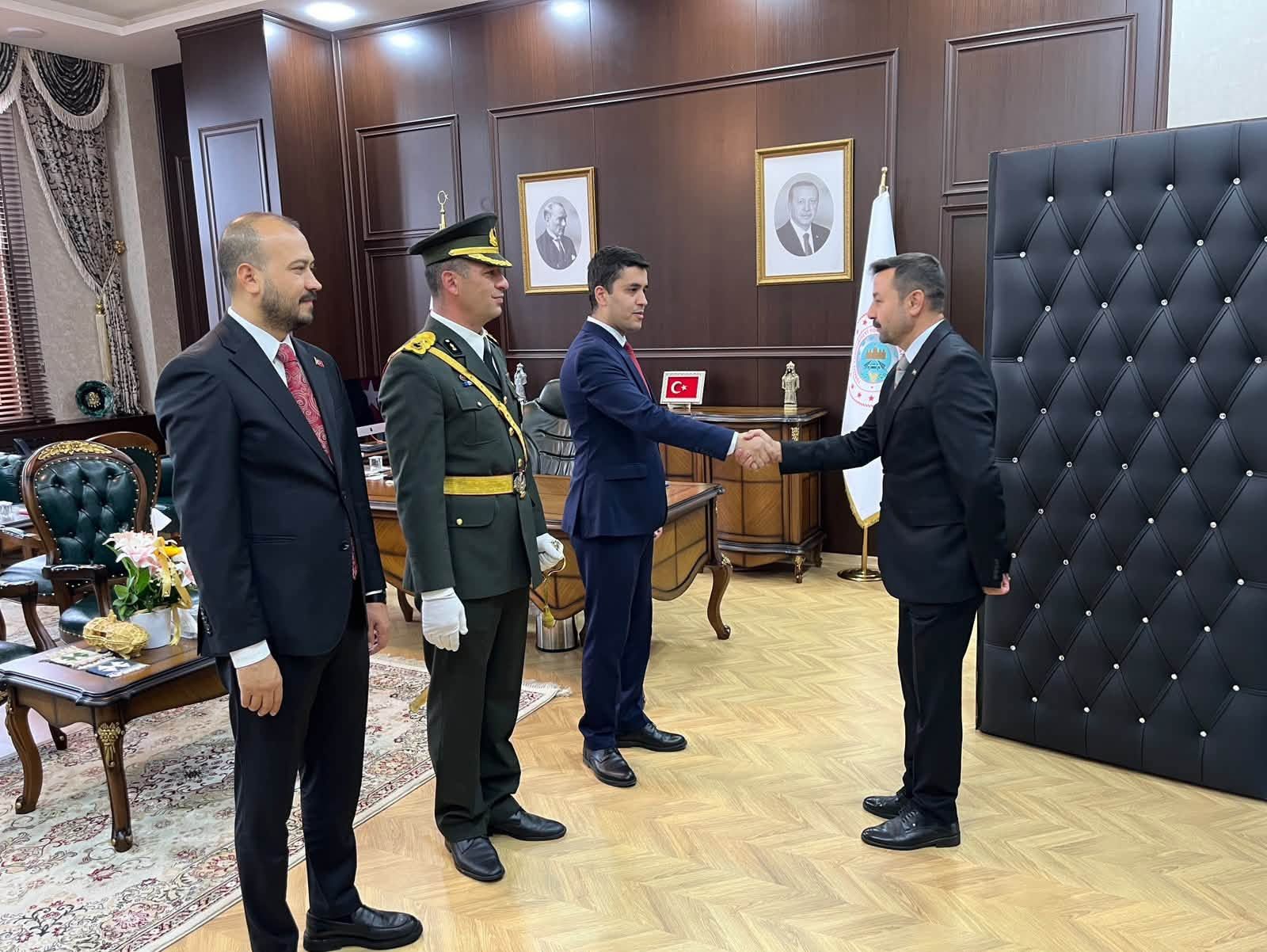 Toprakkale'de Cumhuriyet Bayramı Tebrikleri Kabul Edildi4