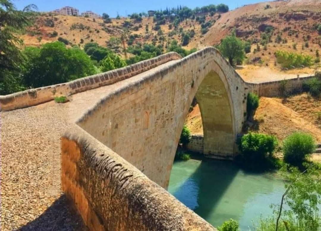 Tunceli’de 219 Yıllık Tağar Köprüsü Zamana Meydan Okuyor3