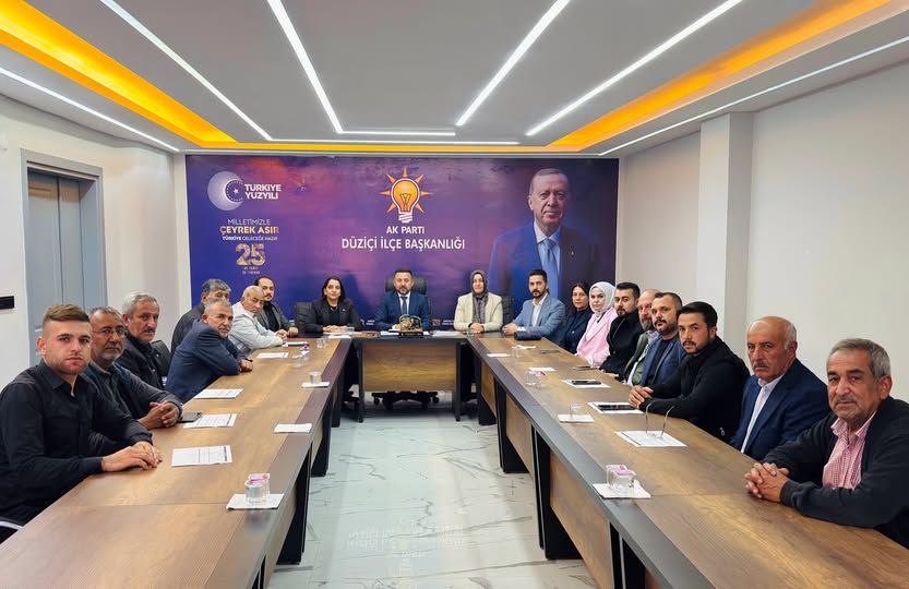 Turgut Kararmaz Mahalle Başkanlarıyla Bir Araya Geldi