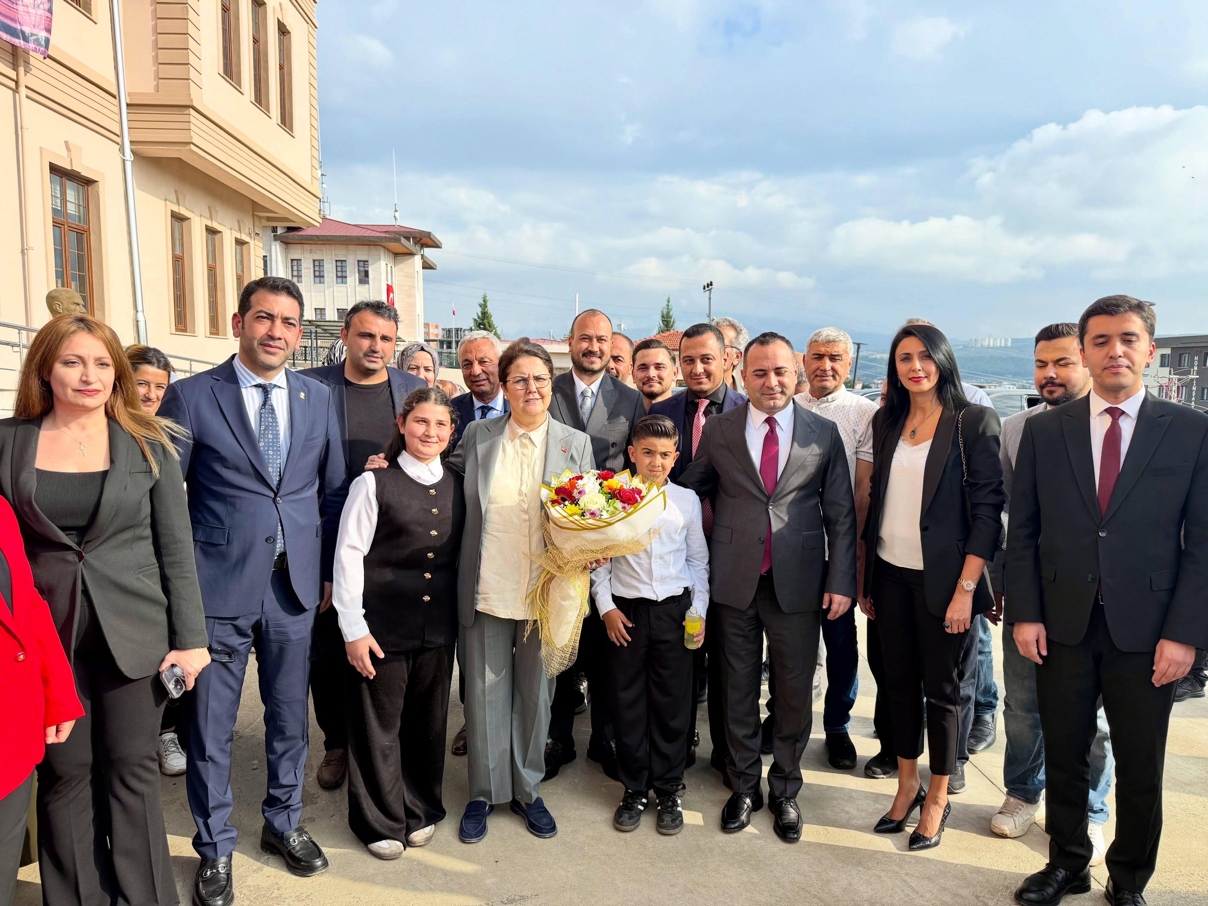 Yanık Ve Ak Parti Heyetinden Toprakkale'ye Ziyaret2