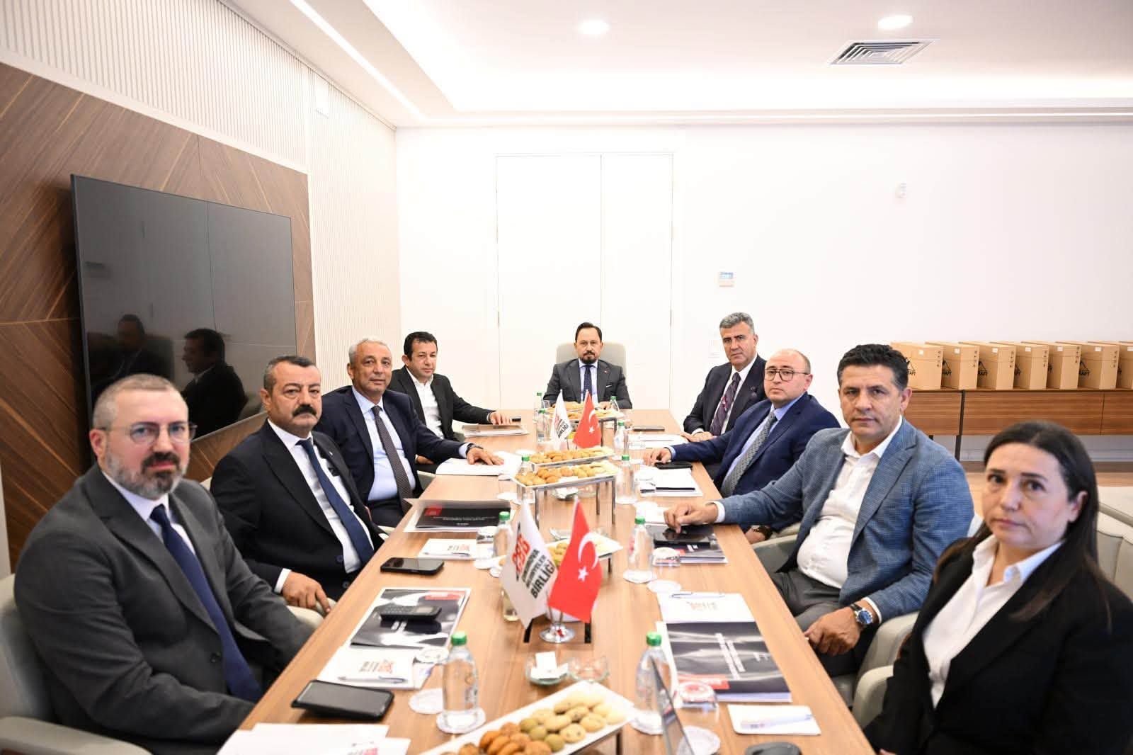 Yarbaşı Belediye Başkanı Aksoy Adana’da Toplantıya Katıldı1
