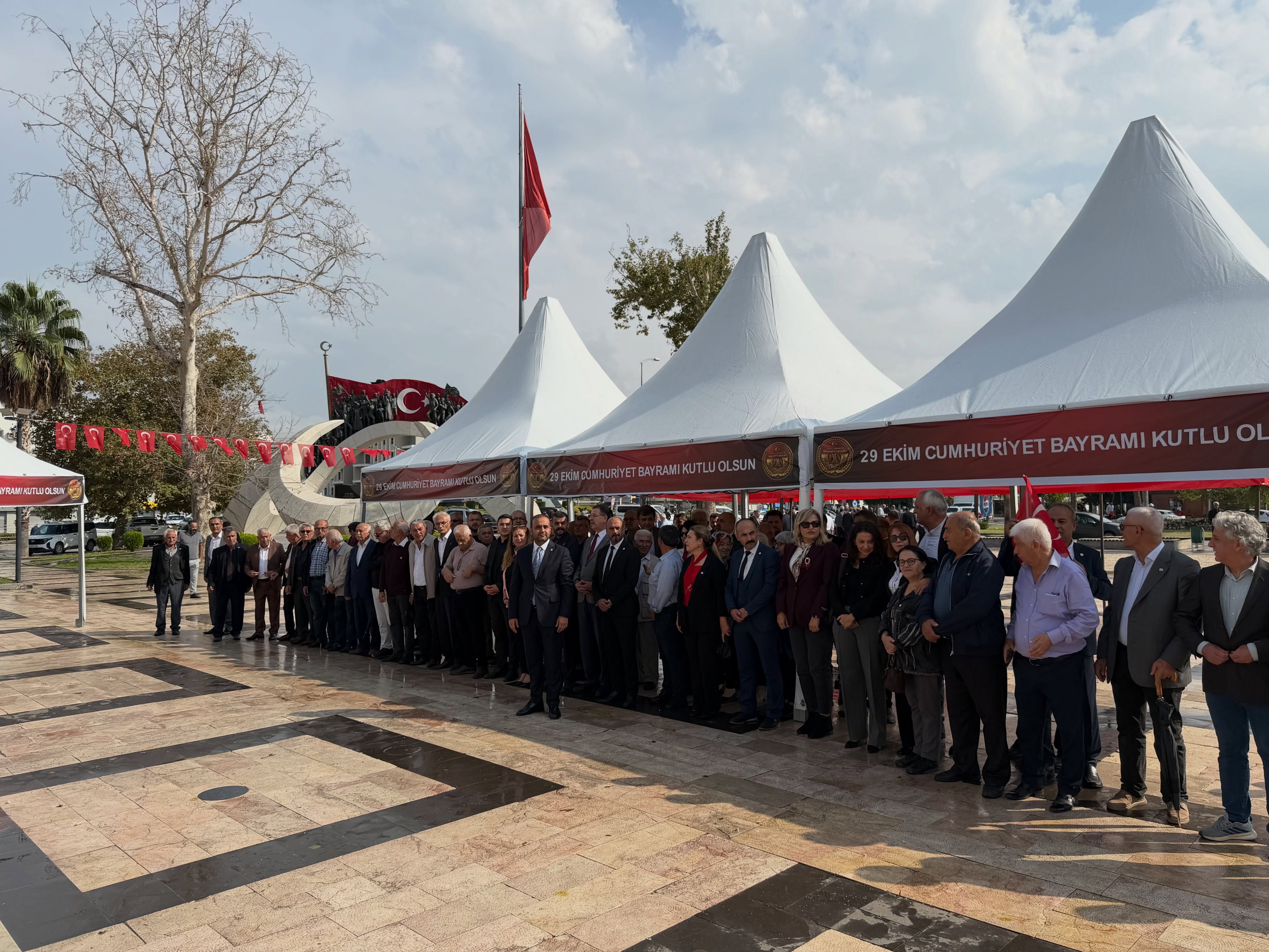 Yeni̇ Parti'li Avni Güvel'den 29 Ekim Mesajı3